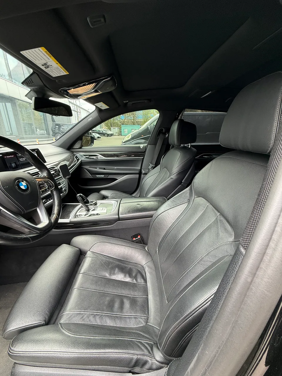 BMW 7 серії - фото 11