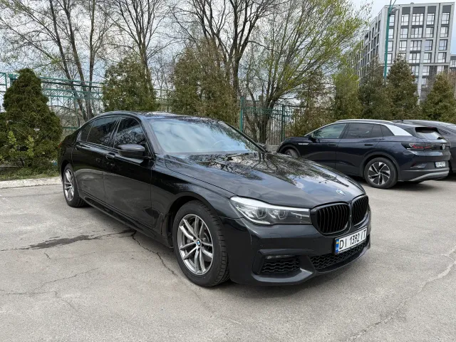 BMW 7 серії - фото 3