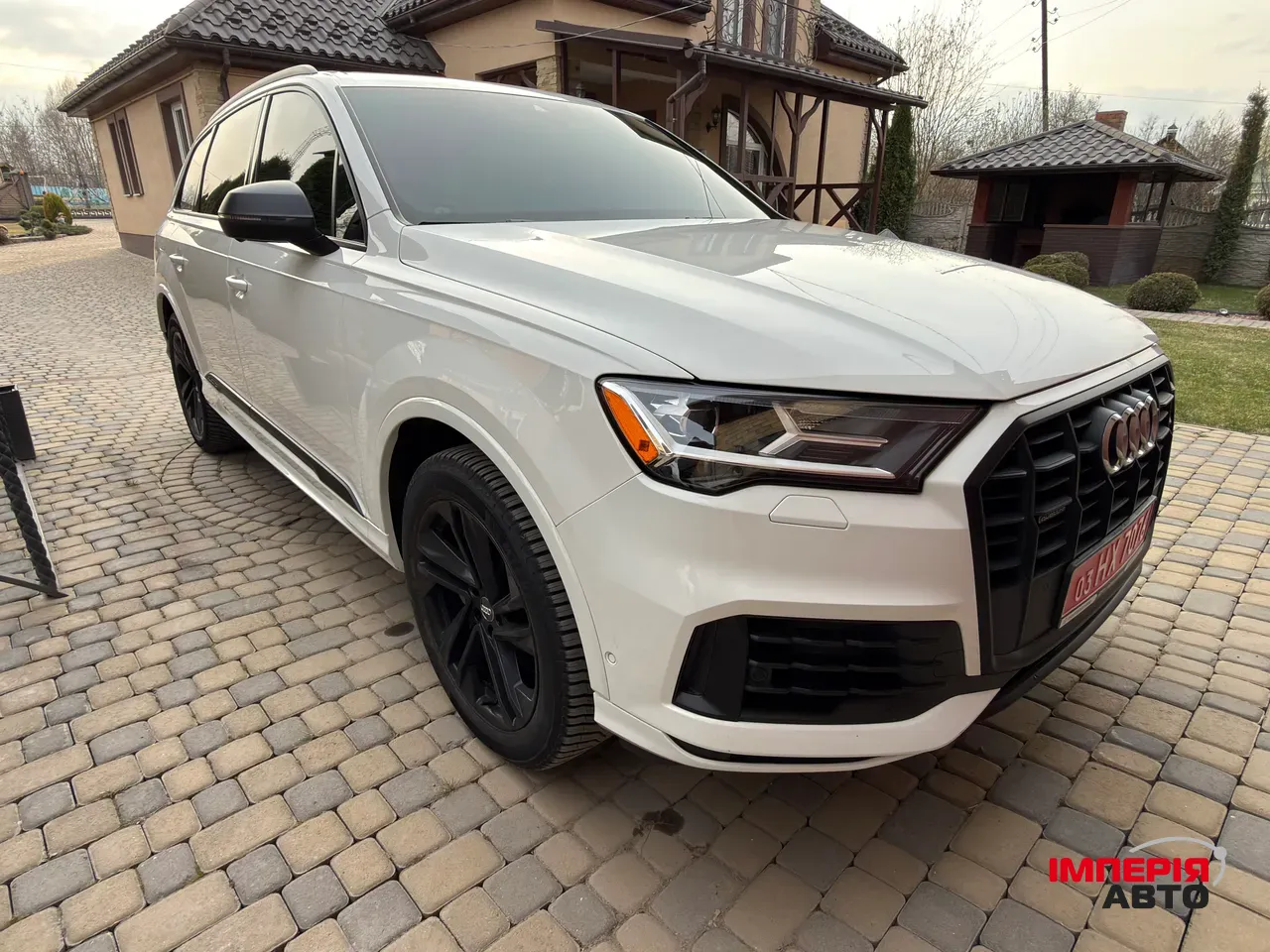 Audi Q7 - фото 8