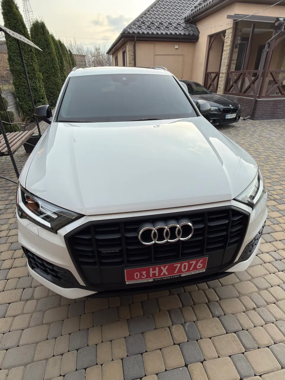 Audi Q7 - фото 7