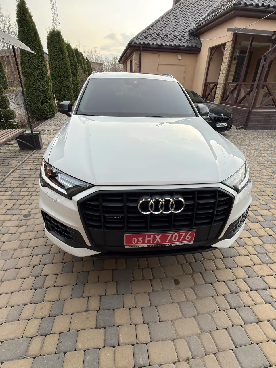 Audi Q7 - фото 25
