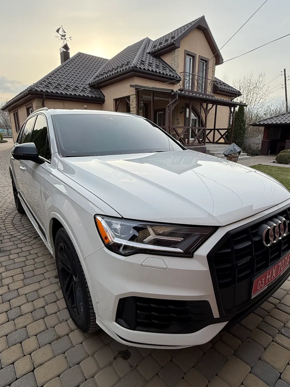 Audi Q7 - фото 4