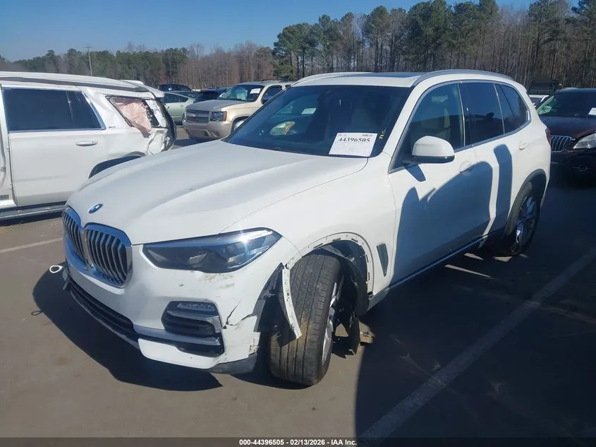 BMW X5 - фото 3