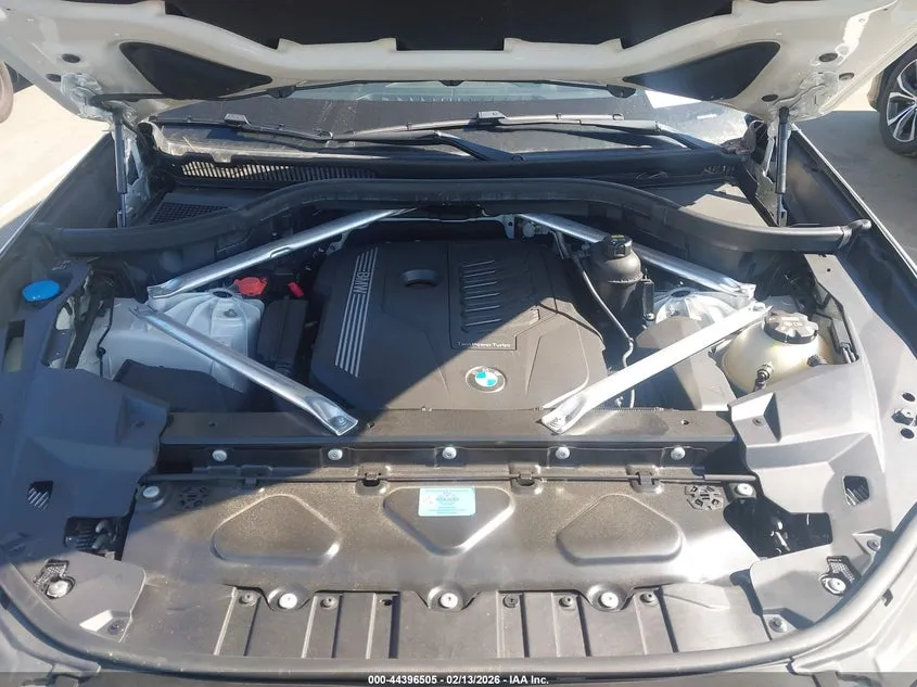 BMW X5 - фото 11