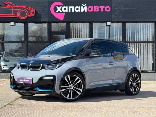 BMW i3 - фото 1