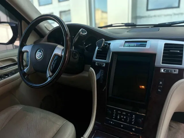 Cadillac Escalade - фото 5