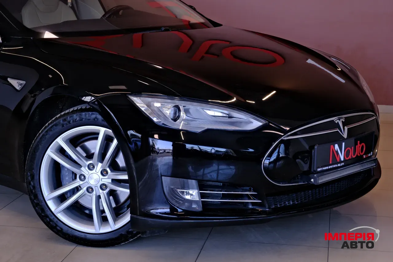 Tesla Model S - фото 3