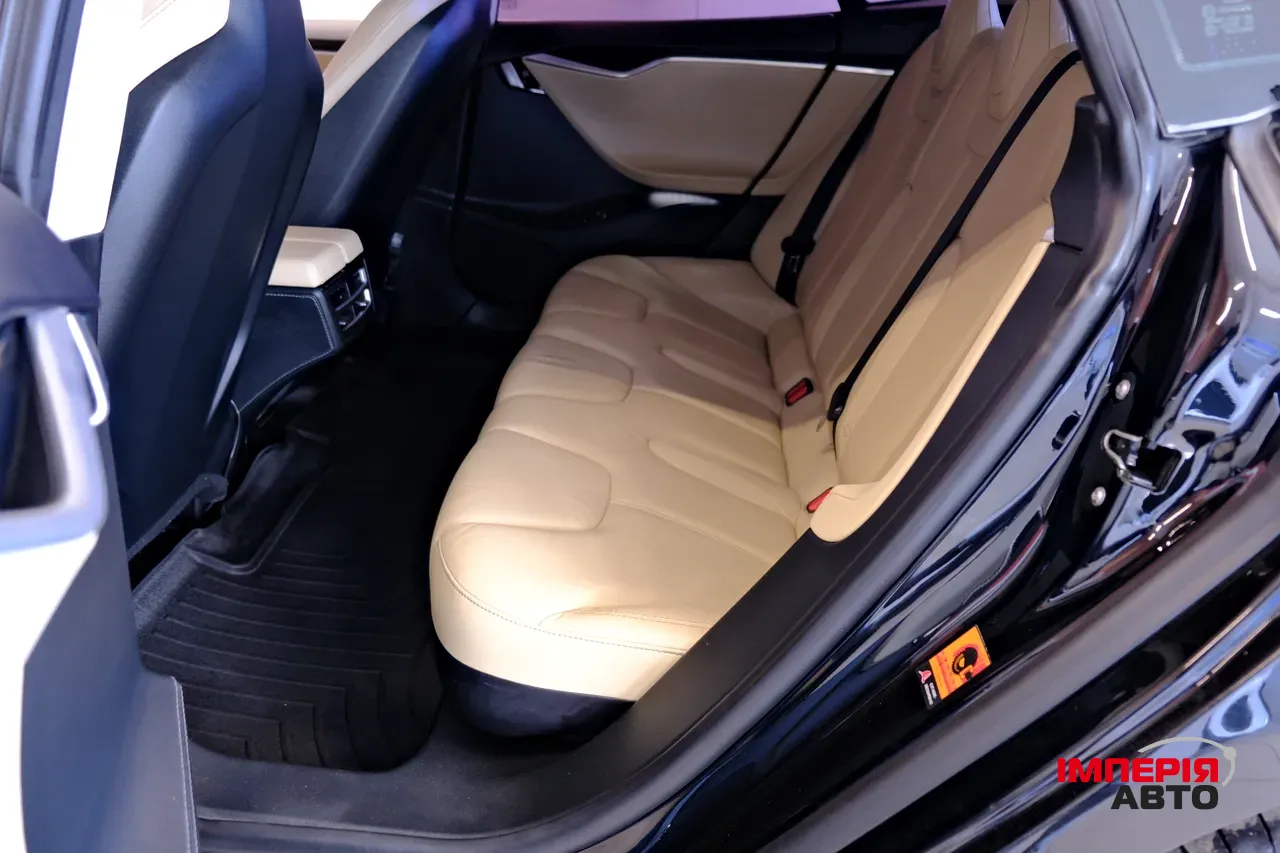 Tesla Model S - фото 9