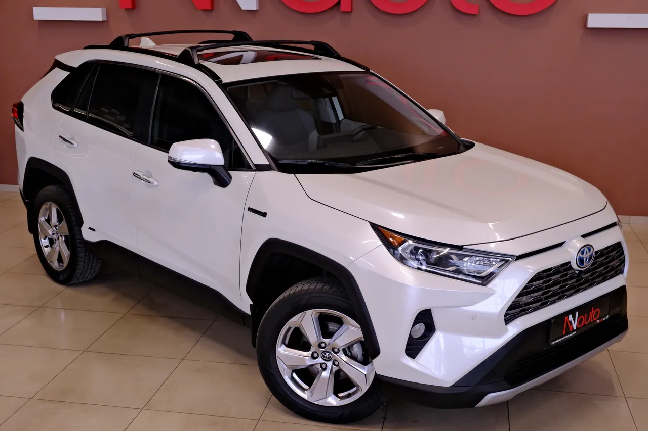 Toyota RAV4 - фото 4