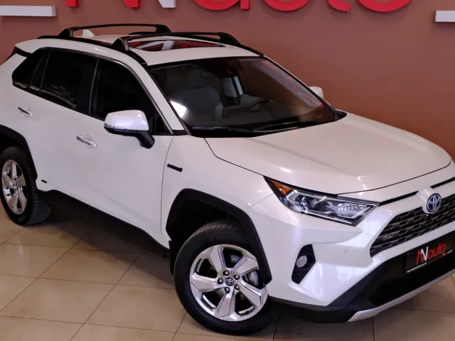 Toyota RAV4 - фото 4