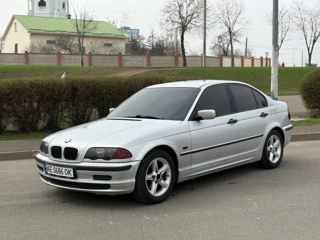 BMW 3 серії - фото 2