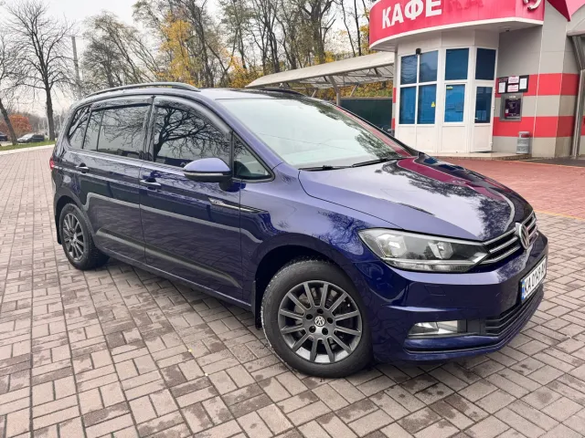 Volkswagen Touran - фото 2