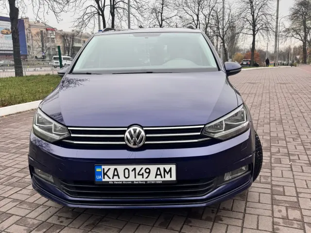 Volkswagen Touran - фото 3