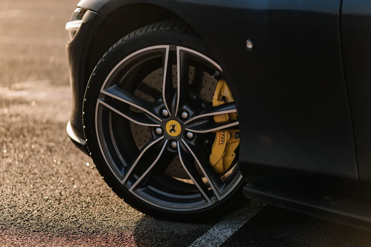 Ferrari Roma - фото 21