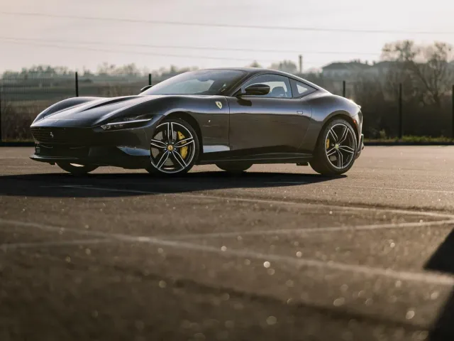 Ferrari Roma - фото 2