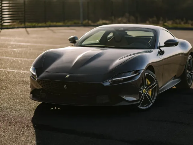 Ferrari Roma - фото 1