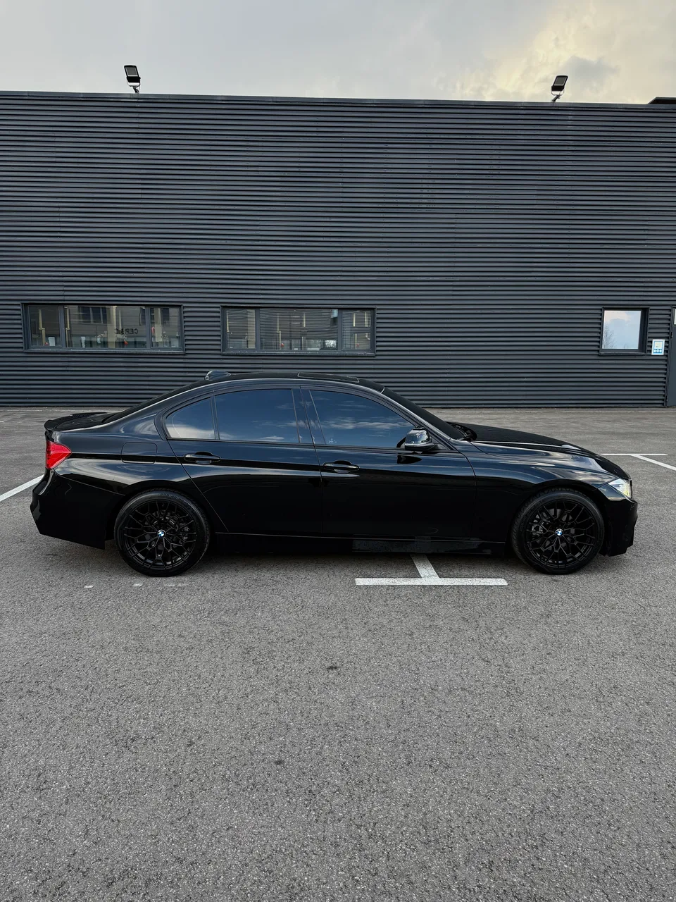 BMW 3 серії - фото 11