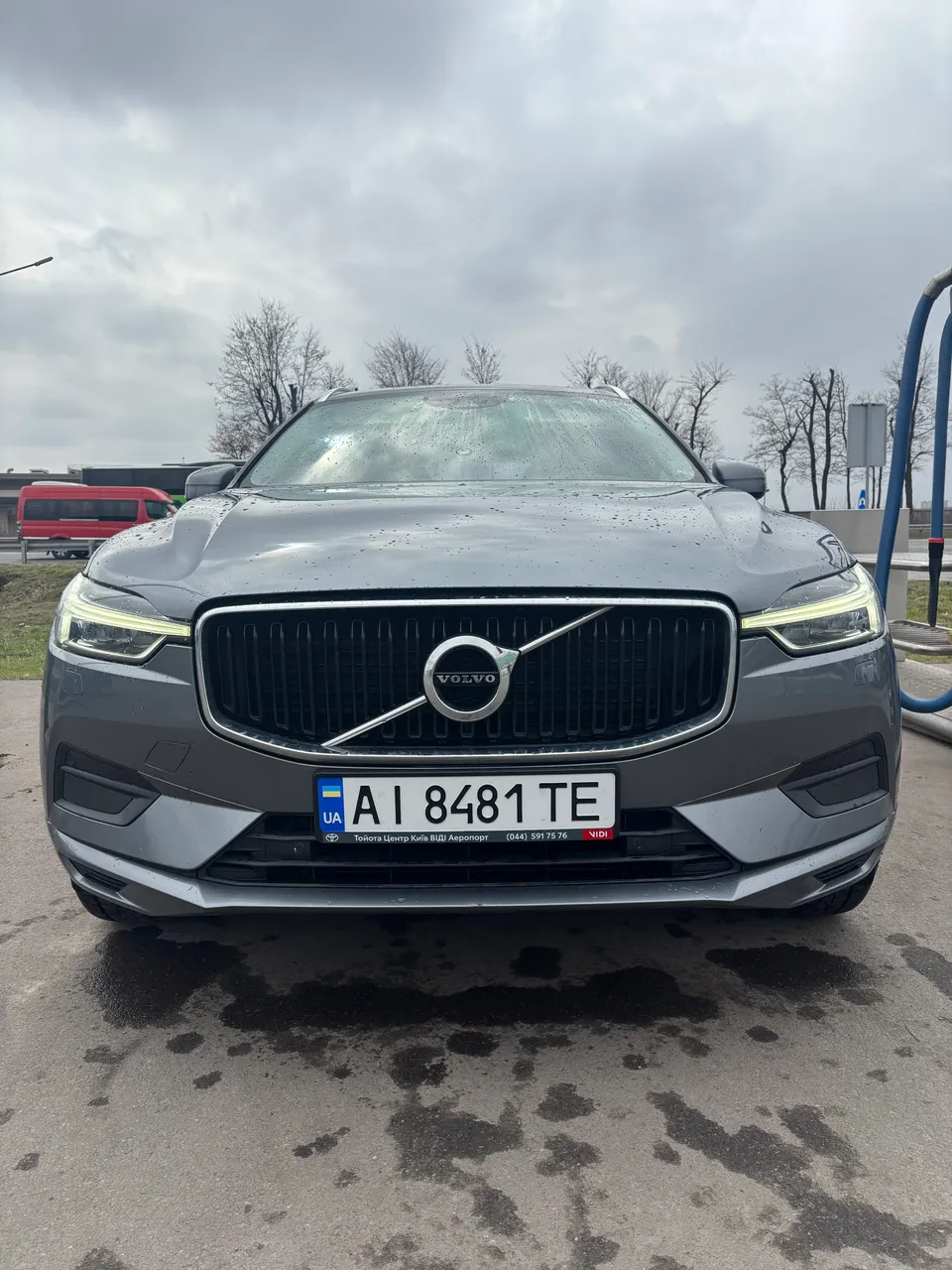 Volvo XC60 - фото 1