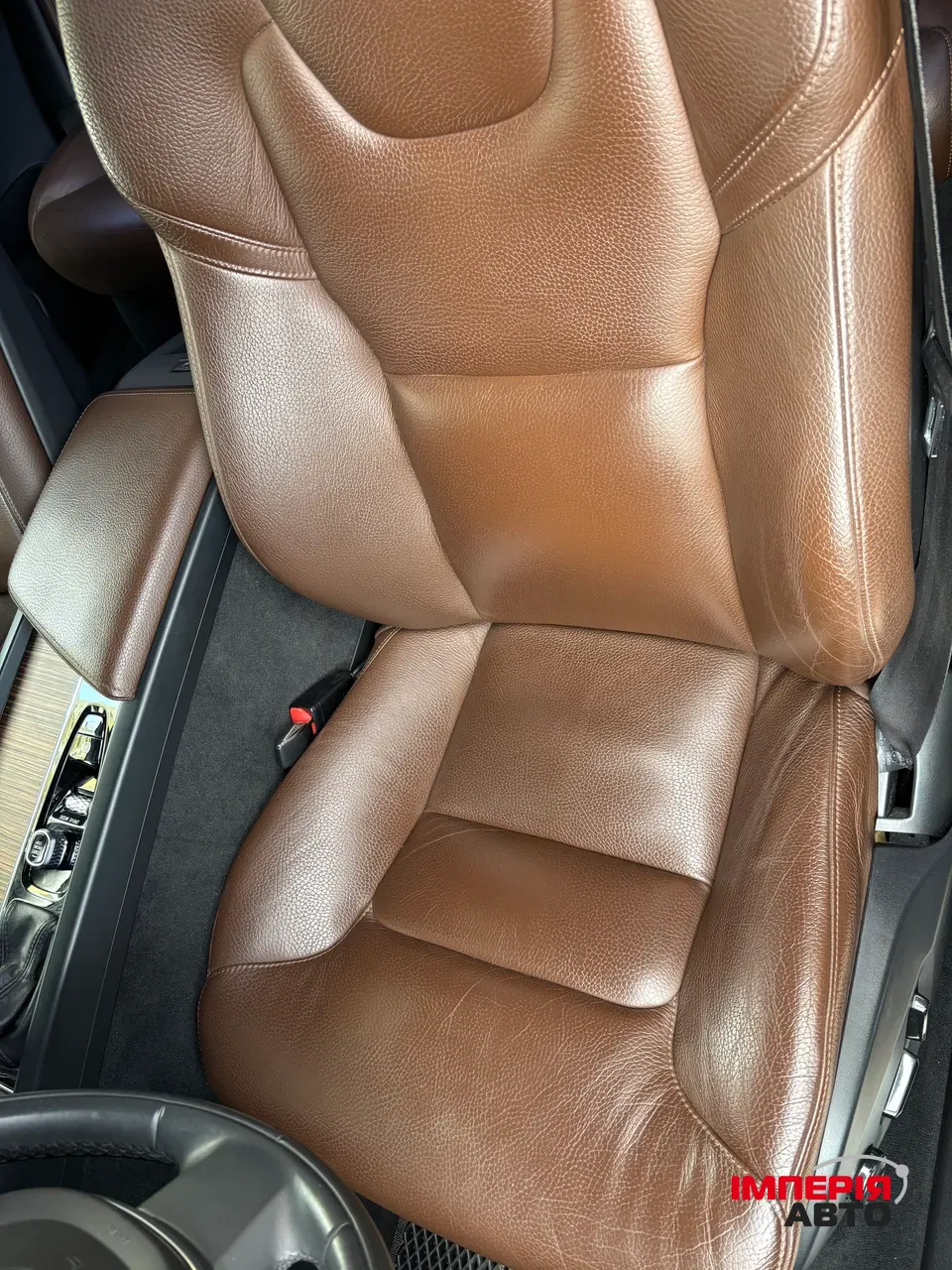 Volvo XC60 - фото 8