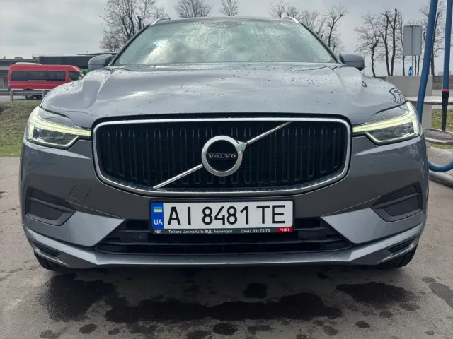 Volvo XC60 - фото 1