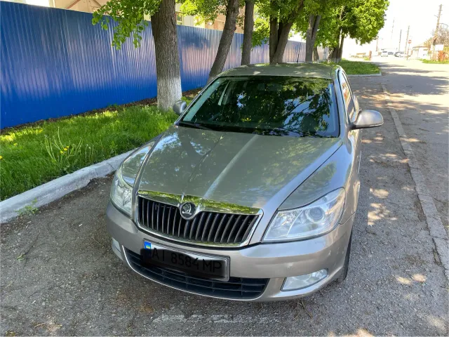 Skoda Octavia - фото 1