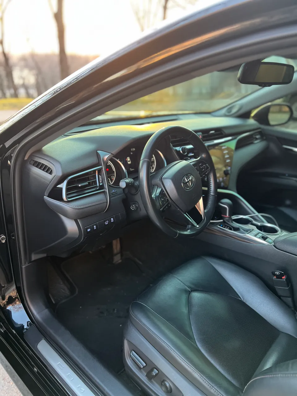 Toyota Camry - фото 6