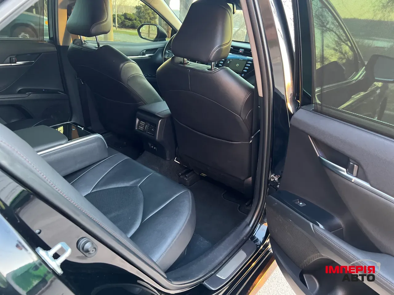 Toyota Camry - фото 8