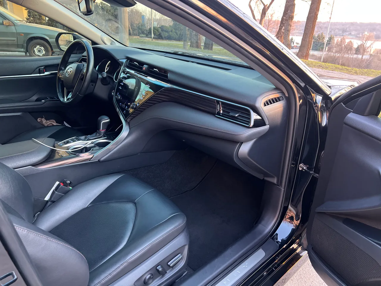 Toyota Camry - фото 10