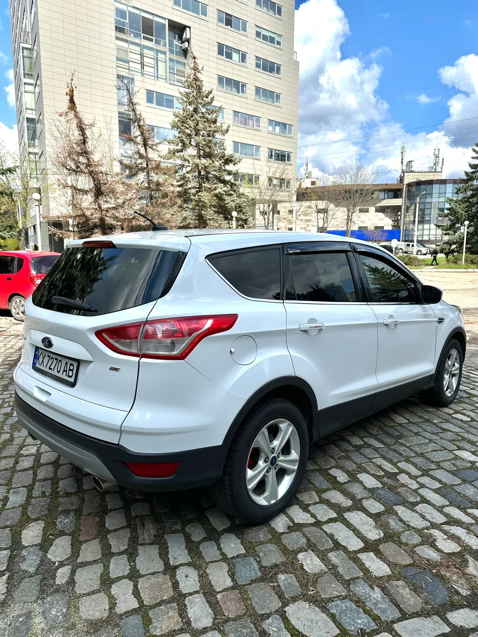 Ford Escape - фото 8