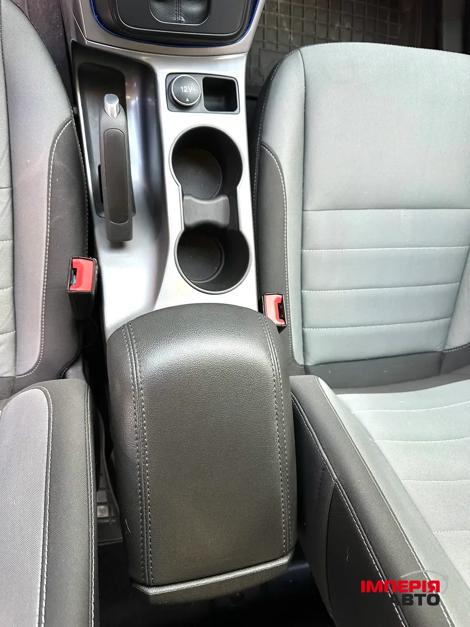 Ford Escape - фото 24