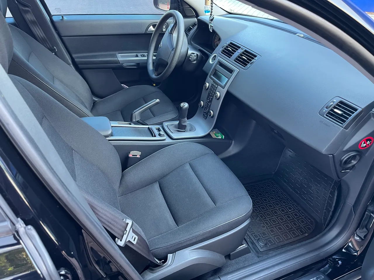 Volvo V50 - фото 15