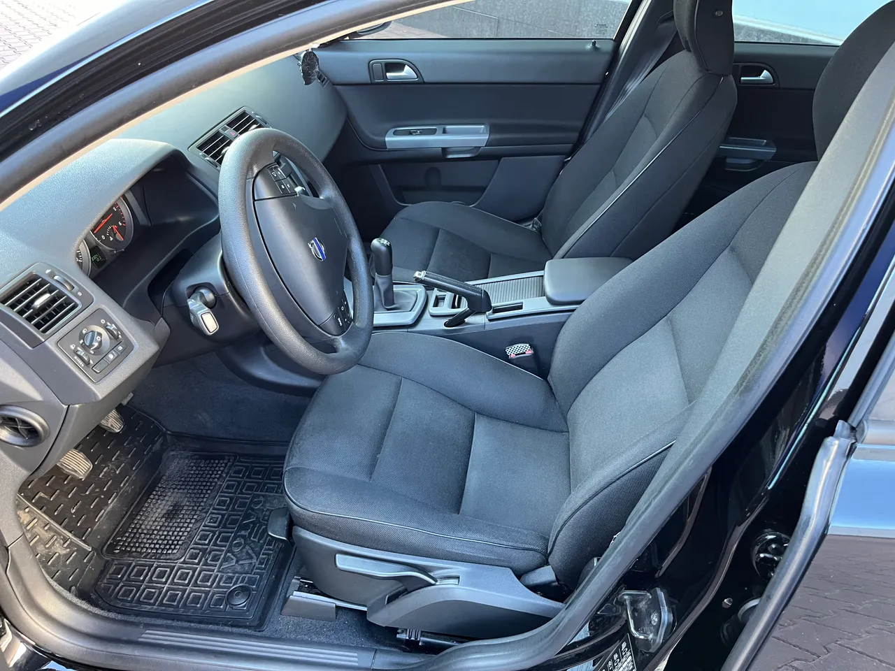 Volvo V50 - фото 13