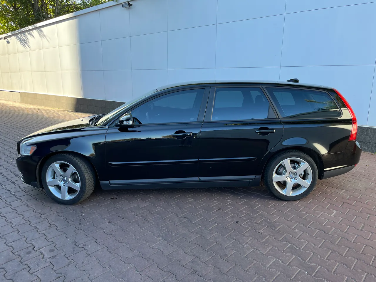 Volvo V50 - фото 3