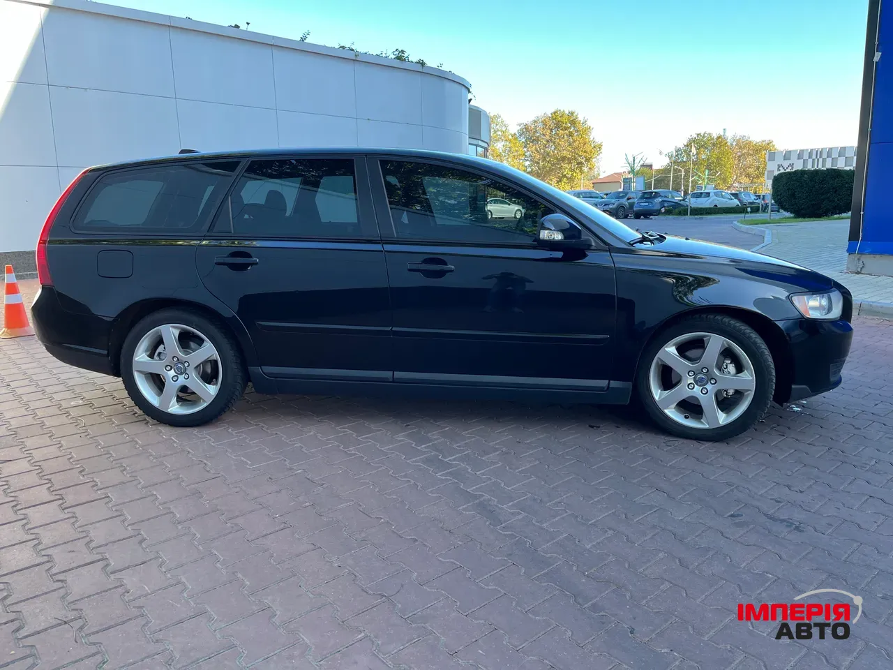 Volvo V50 - фото 9