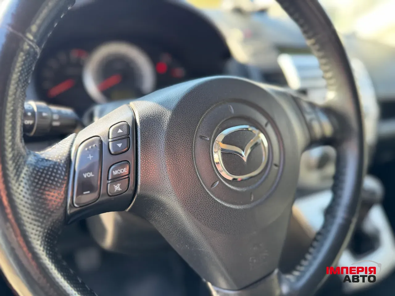 Mazda 5 - фото 9