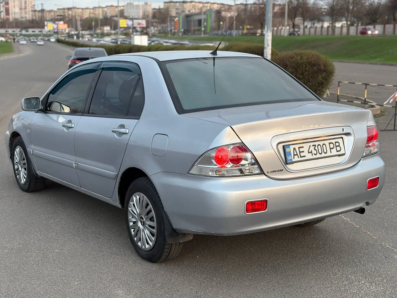 Mitsubishi Lancer - фото 6