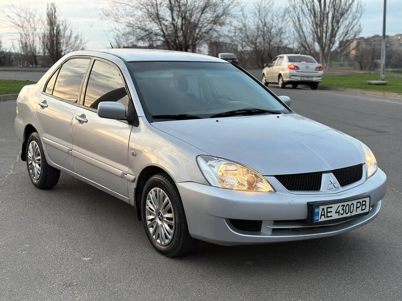 Mitsubishi Lancer - фото 1