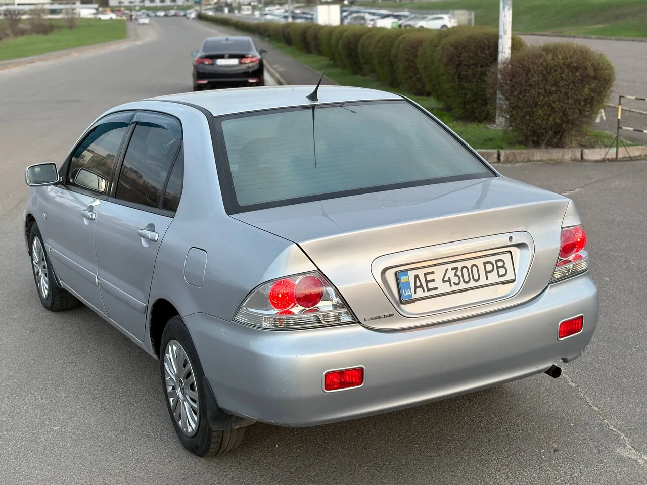 Mitsubishi Lancer - фото 4