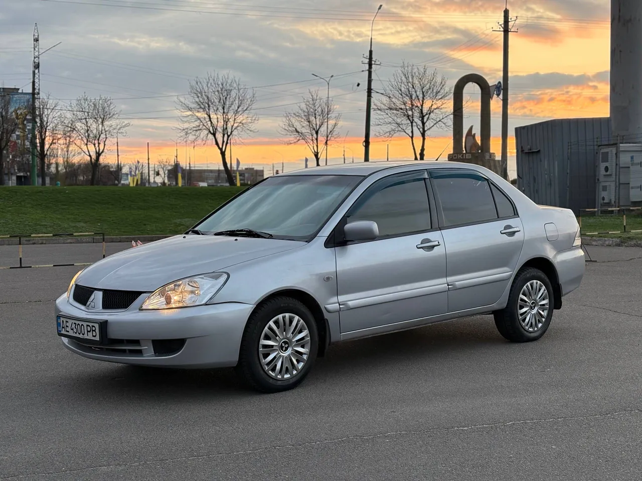 Mitsubishi Lancer - фото 2