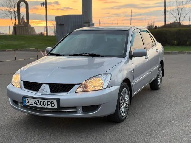 Mitsubishi Lancer - фото 3