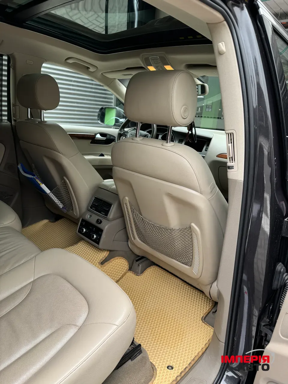 Audi Q7 - фото 19