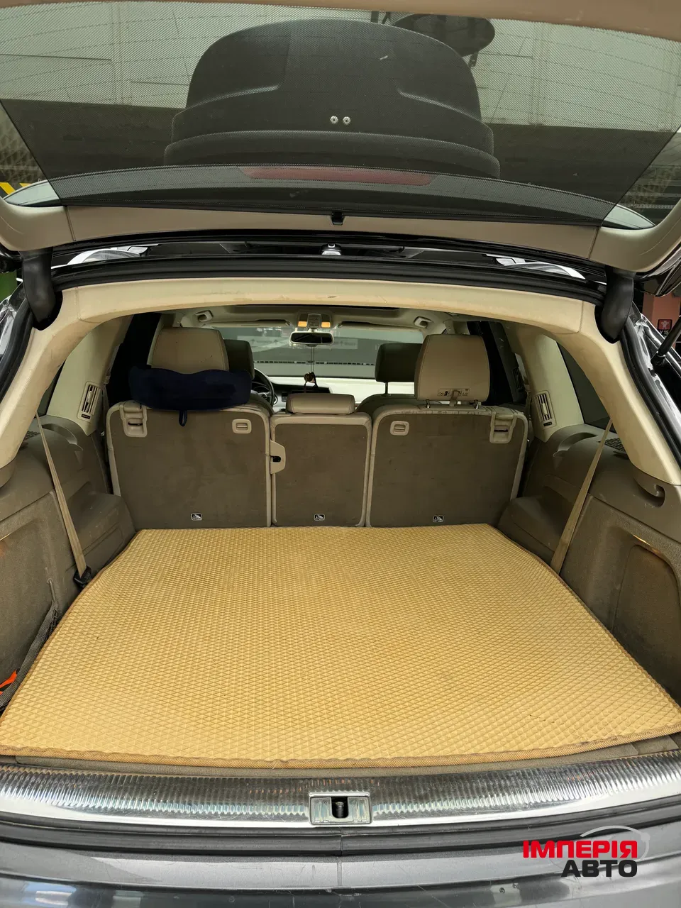 Audi Q7 - фото 23