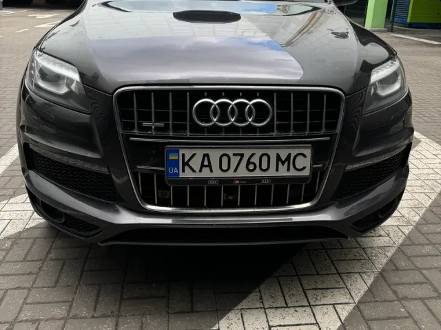 Audi Q7 - фото 2