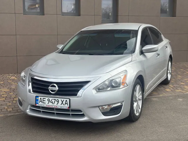 Nissan Altima - фото 2