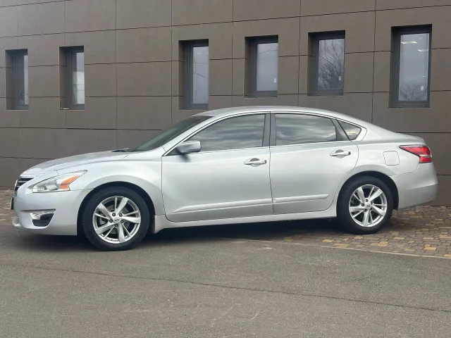 Nissan Altima - фото 5