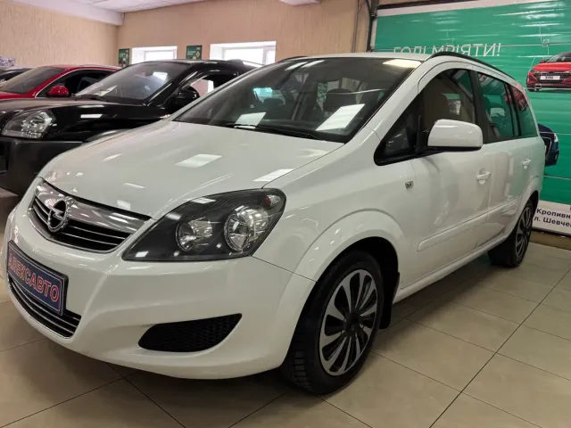 Opel Zafira - фото 1