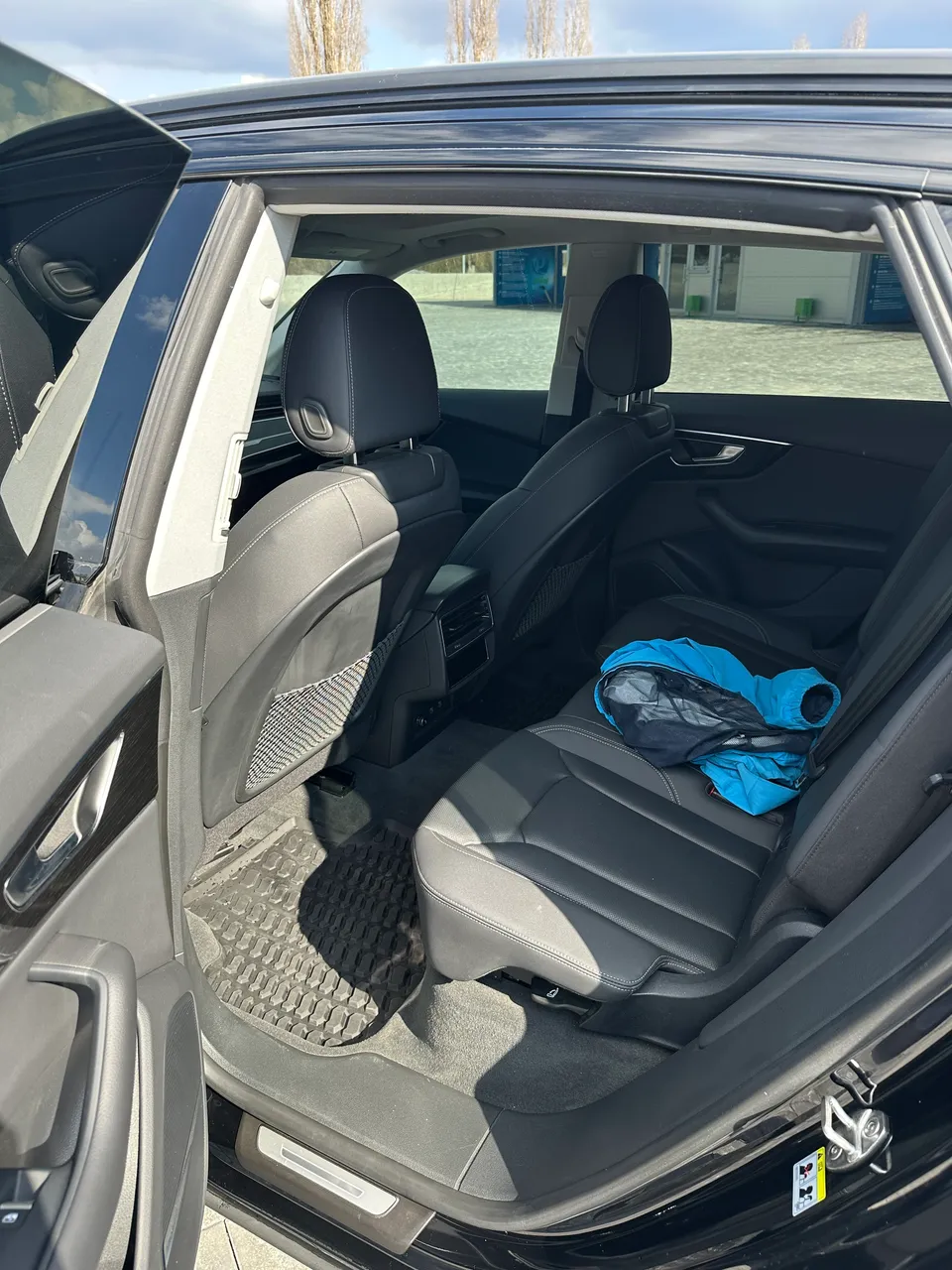 Audi Q8 - фото 10