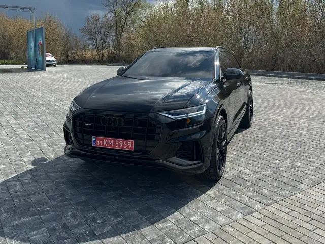 Audi Q8 - фото 4