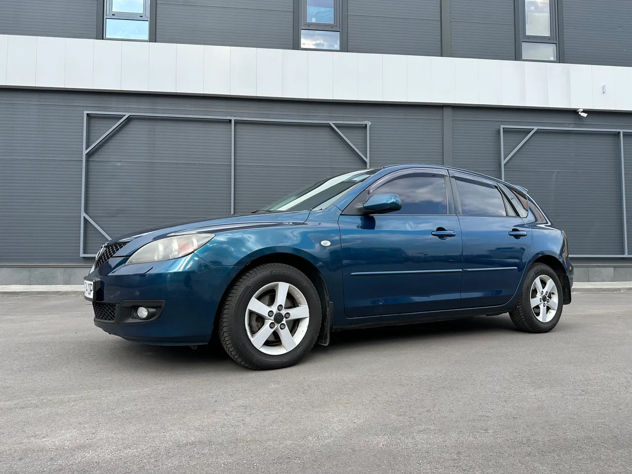 Mazda 3 - фото 2