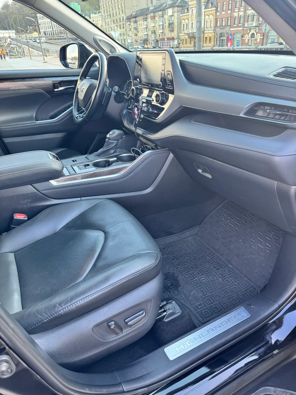 Toyota Highlander - фото 16